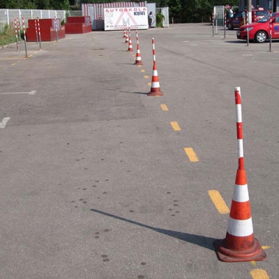 Apmācibu rokasgrāmata 1 - Koni Autoskola - Autoskola Riga KONI A B C D kategorijas autovaditaja kursi 95. kods Riga Ogre Jurmala 371 22327777 autoskola 5 400x400 1 - Koni Autoskola -